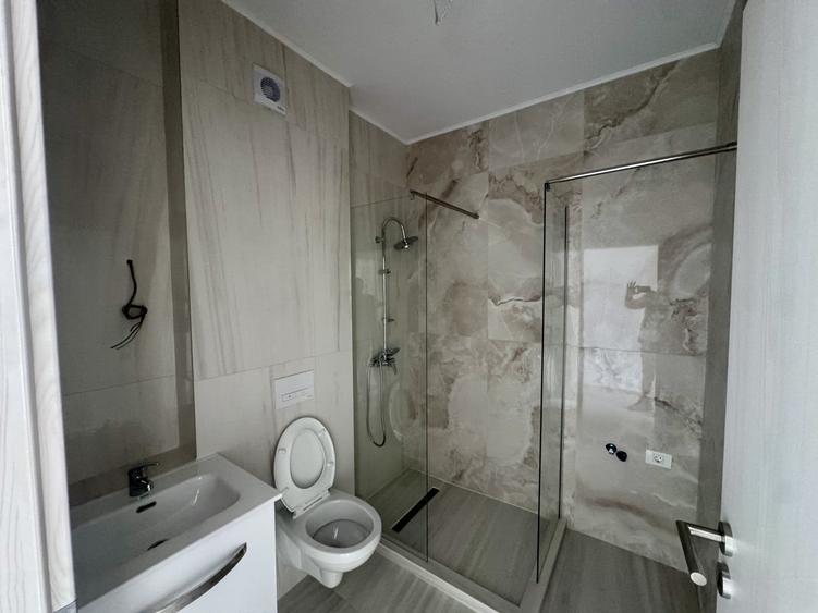 Apartament cu 2 camere decomandat în Giroc