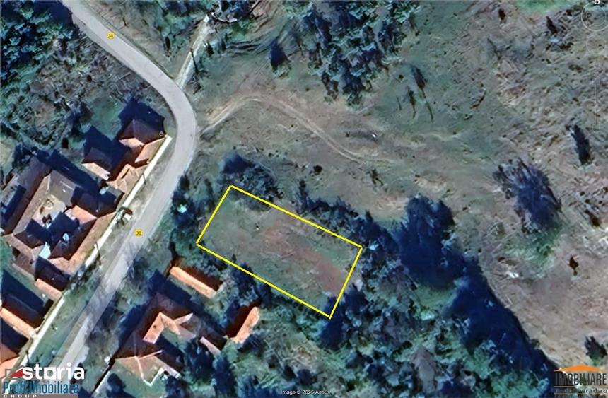 Loc de casa 1080 mp in Gurahont, cart. Iosasel - 2