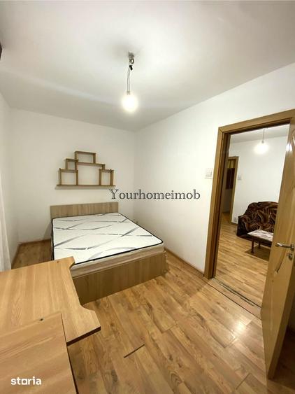 Apartament cu 2 camere semidecomandat în Craiovița Nouă