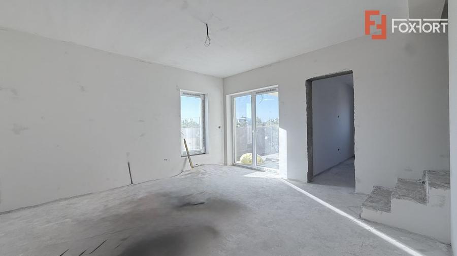 Duplex cu 4 camere cu Canalizare în Moșnița Veche