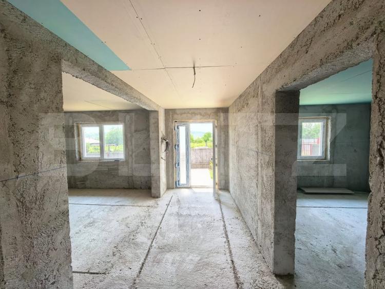 Casă individuală cu 3 camere cu Canalizare în Erbiceni