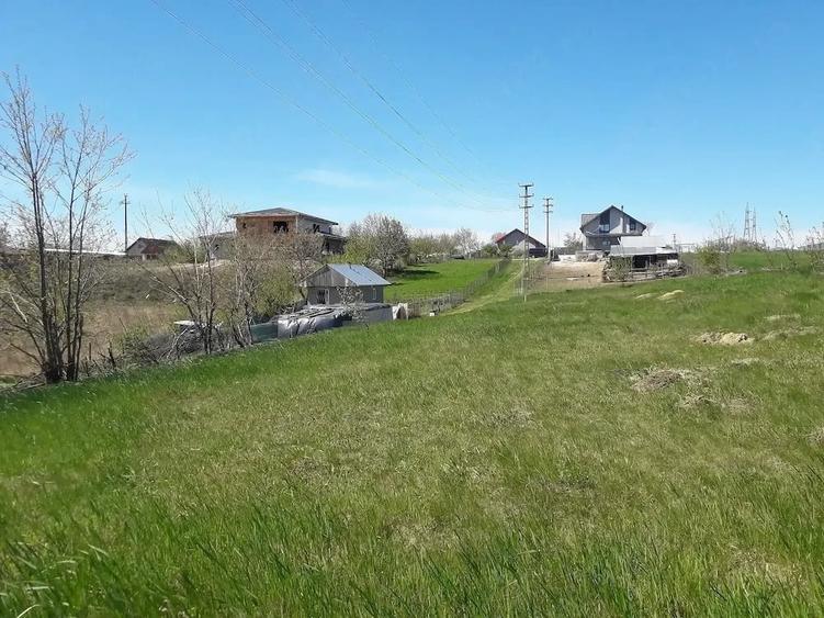Teren de 1100 mp, în Central