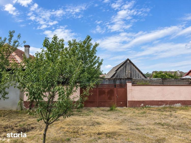 Casă cu 2 camere cu Teren 563 Mp în Vladimirescu