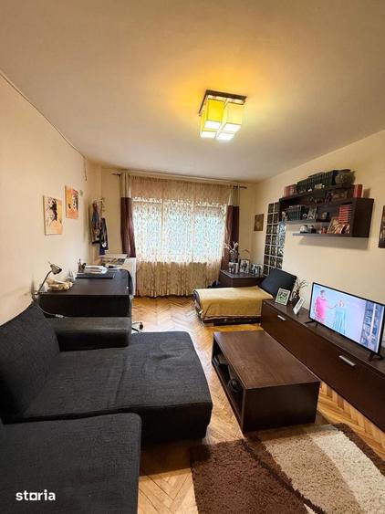 Apartament cu 3 camere decomandat în Micălaca
