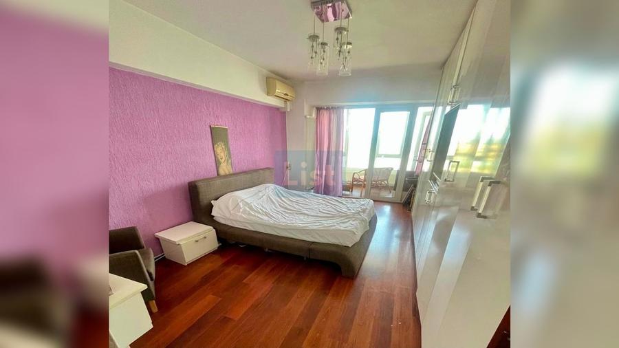 Apartament cu 3 camere decomandat în Faleză