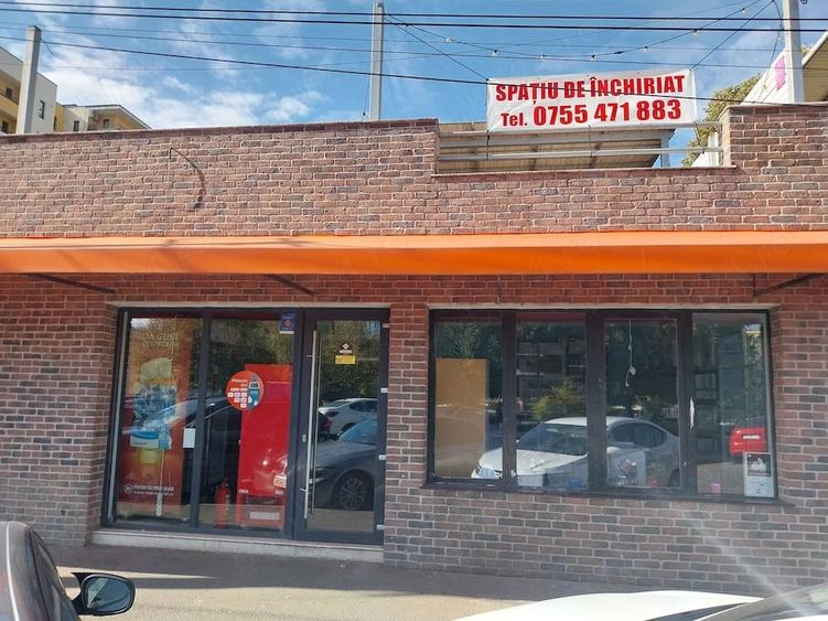 Spațiu comercial, de 217 mp, în Central
