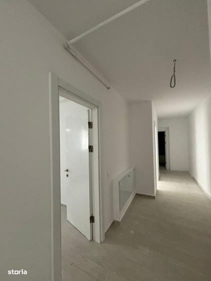 Apartament cu 3 camere în Est