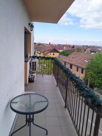 Apartament cu 3 camere în Lazaret