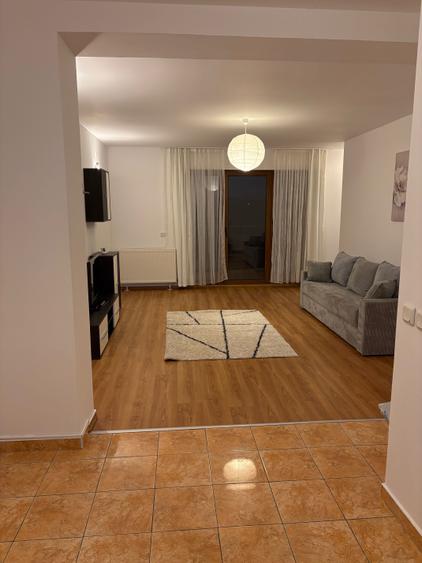 Apartament cu 2 camere decomandat în Palazu Mare