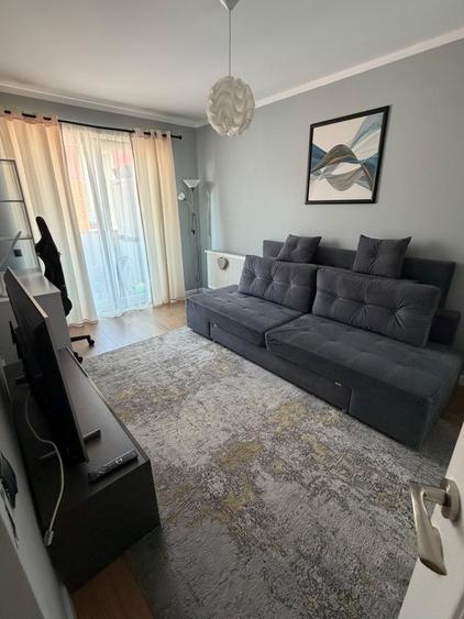 Apartament cu 2 camere decomandat, mobilat în Florești