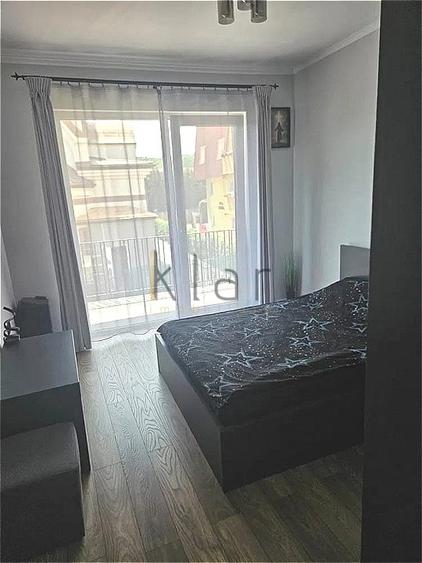 Apartament cu 2 camere semidecomandat, mobilat în Florești