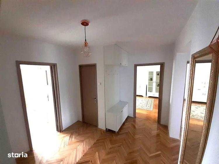 Apartament cu 3 camere, mobilat în Andrei Mureșanu
