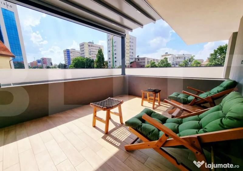 Apartament cu 3 camere semidecomandat, mobilat în Take Ionescu