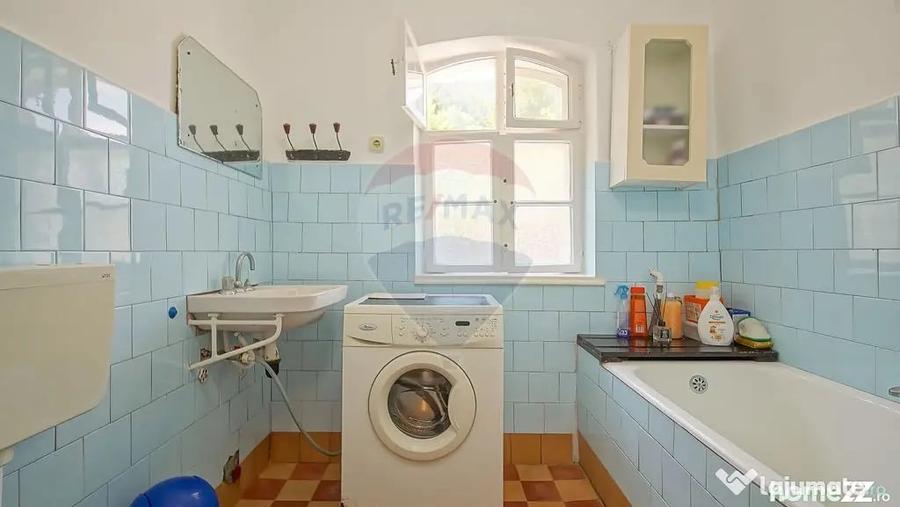 Casă cu 3 camere cu Teren 94 Mp în Schei