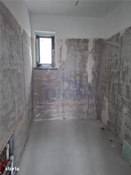 Casă cu 3 camere cu Teren 330 Mp în Domnești