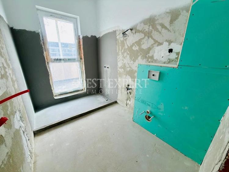 Apartament cu 4 camere decomandat în Theodor Pallady