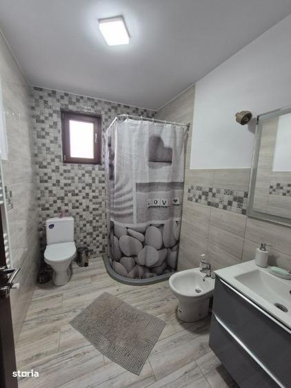 Casă cu 3 camere cu Teren 348 Mp în Albești