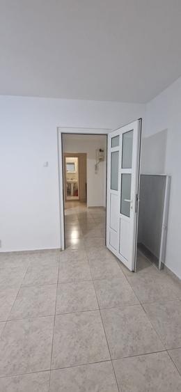 2 camere, metrou Valea Ialomiței , etj1/4 - 4