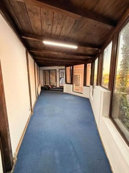 Casă individuală cu 7 camere cu Teren 330 Mp în Parcul Carol