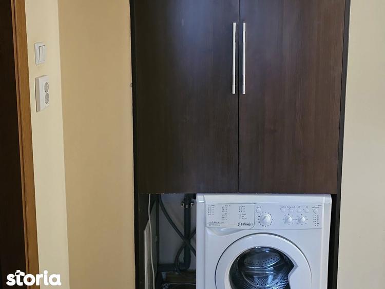 Apartament cu 3 camere decomandat, mobilat în Titan