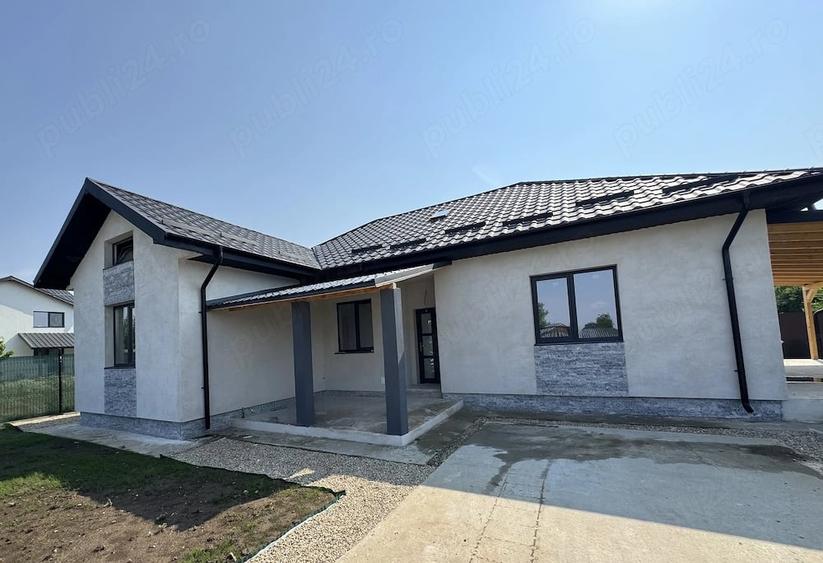 Casă cu 5 camere cu Teren 600 Mp în Poiana lui Stângă