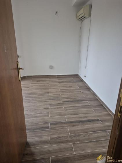 Spațiu comercial, de 120 mp, în Central