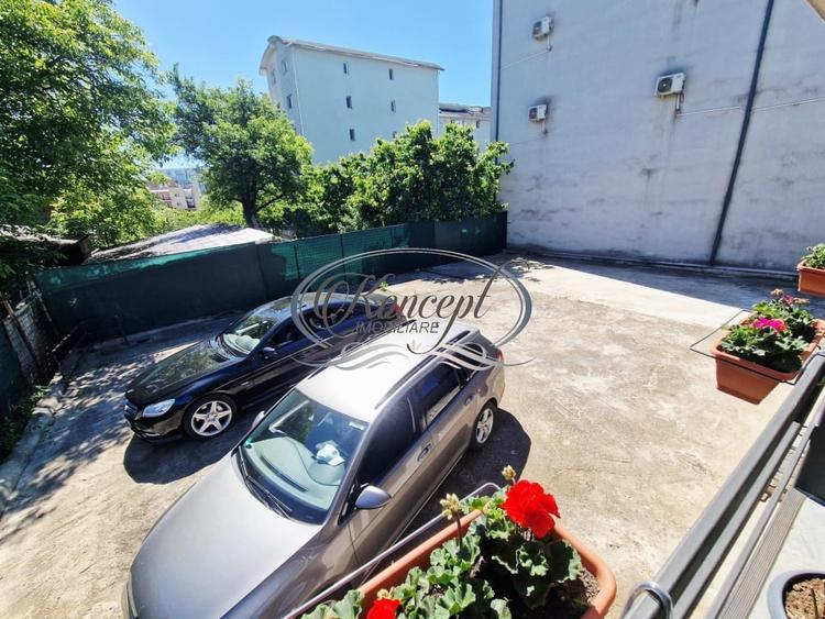 Casă individuală cu 6 camere cu Canalizare în Bună Ziua
