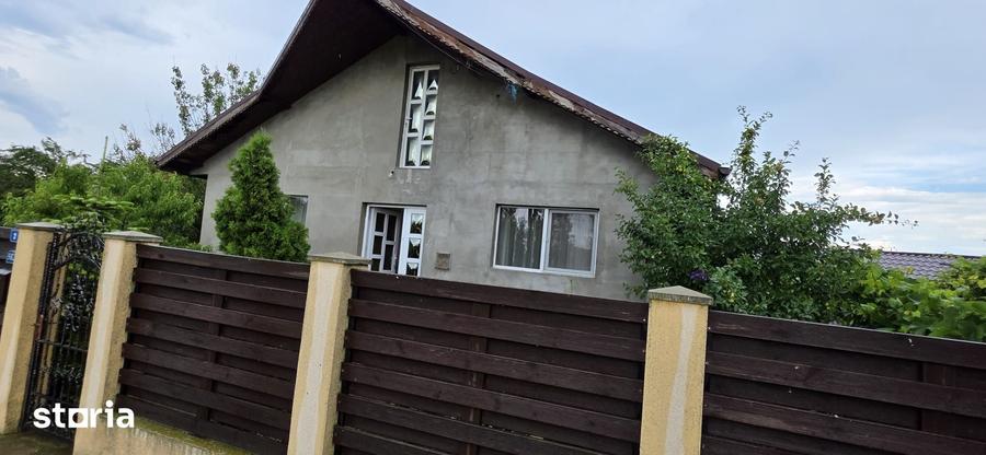 Casă cu 4 camere cu Teren 1164 Mp în Colceag