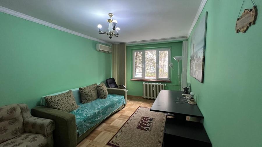 Apartament cu 3 camere decomandat, mobilat în Dristor