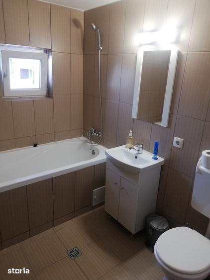 Apartament cu 2 camere decomandat în Între Lacuri