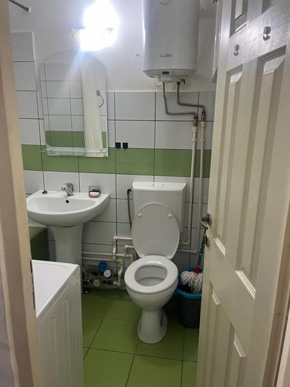 Garsonieră decomandată în Central
