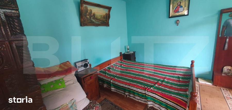 Casă cu 5 camere cu Teren 240 Mp în Central
