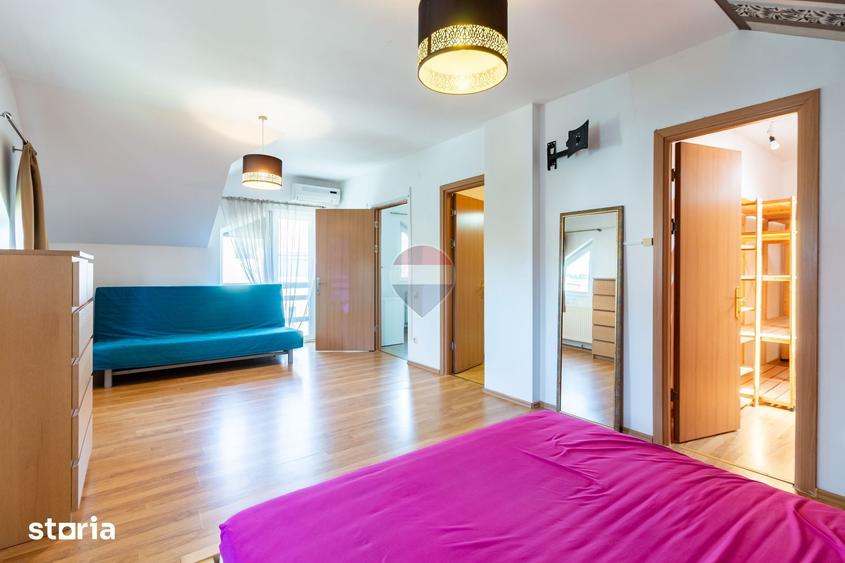 Casă cu 6 camere cu Teren 240 Mp în Corbeanca