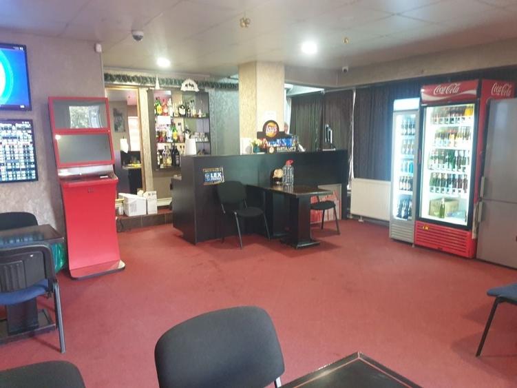 Spațiu comercial, de 80 mp, în Broșteni