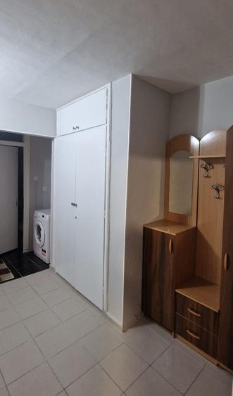 Apartament cu 2 camere decomandat, mobilat în Anda