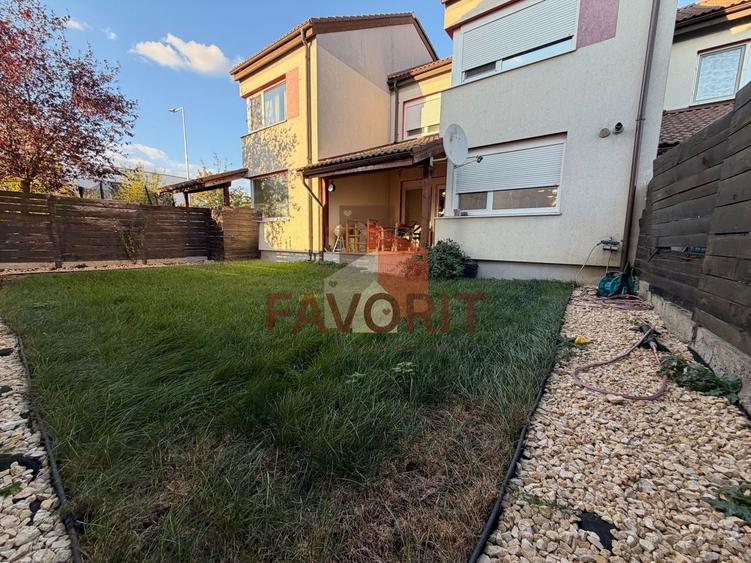 Duplex cu 4 camere cu Canalizare în Aradului