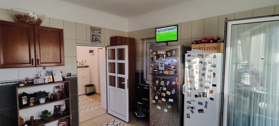 Casă cu 3 camere cu Teren 900 Mp în Afumați