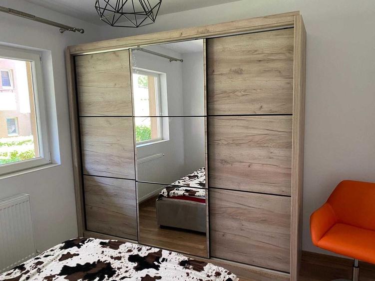 Apartament cu 3 camere în Florești