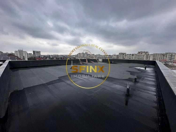 Penthouse cu 6 camere decomandat în Mihai Bravu