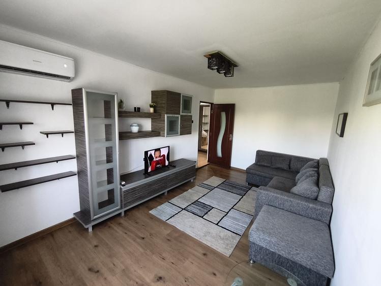 Apartament cu 2 camere decomandat în 9 Mai