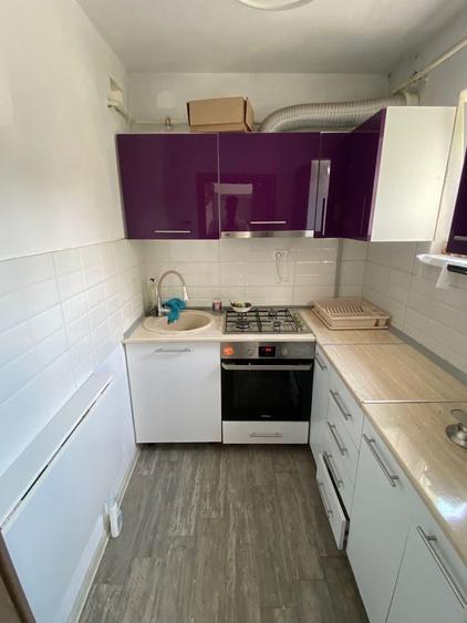 Apartament cu 2 camere semidecomandat în Petrișor