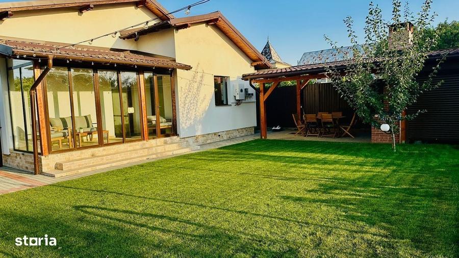 Casă cu 4 camere cu Teren 470 Mp în Golești