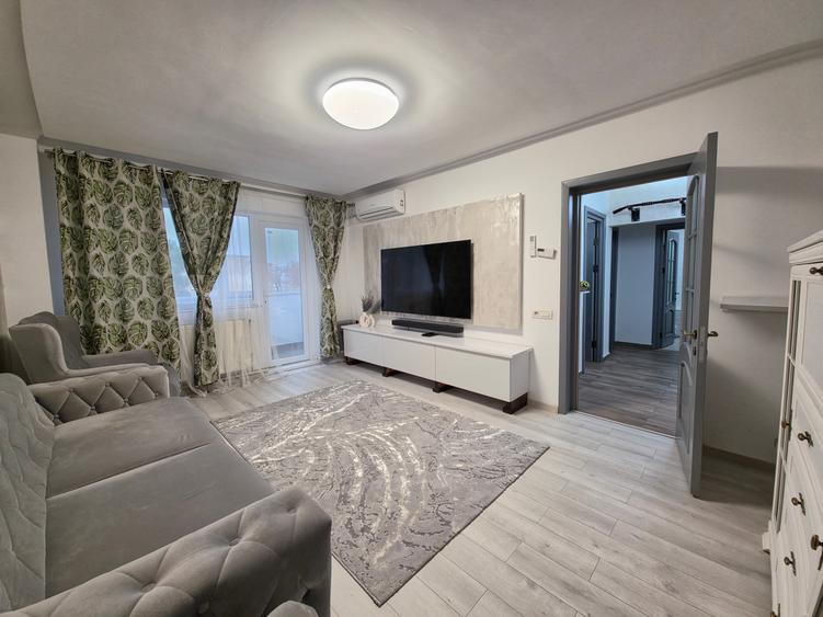 Apartament cu 2 camere decomandat în CET