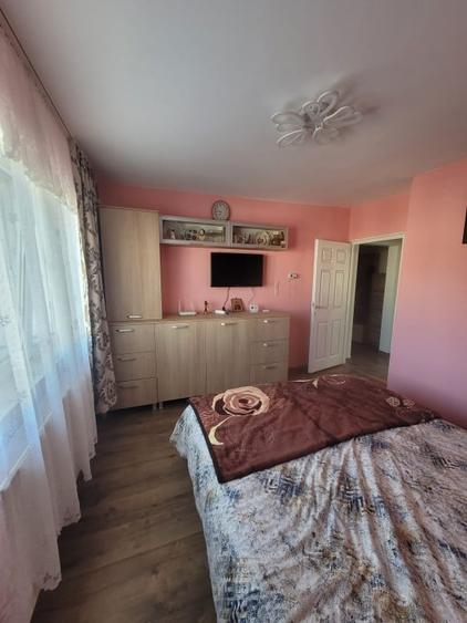 Apartament cu 2 camere decomandat, mobilat în Bogdan Vodă