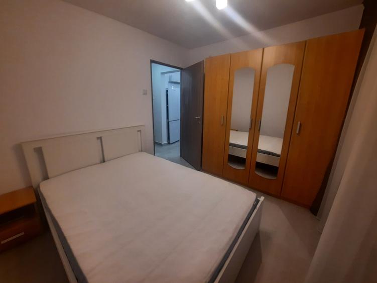 Apartament cu 2 camere decomandat în Drumul Taberei