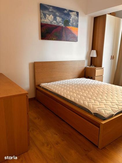 Apartament cu 3 camere decomandat în Pajura