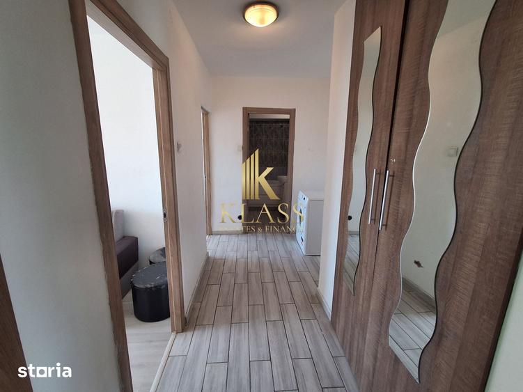Apartament cu 3 camere semidecomandat în Colentina