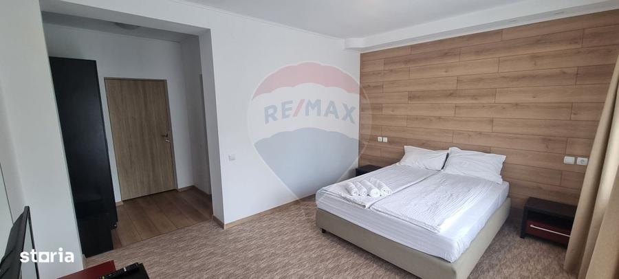 Spațiu comercial, de 860 mp, în Central