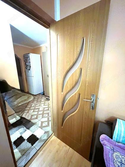Apartament cu 3 camere decomandat în E3