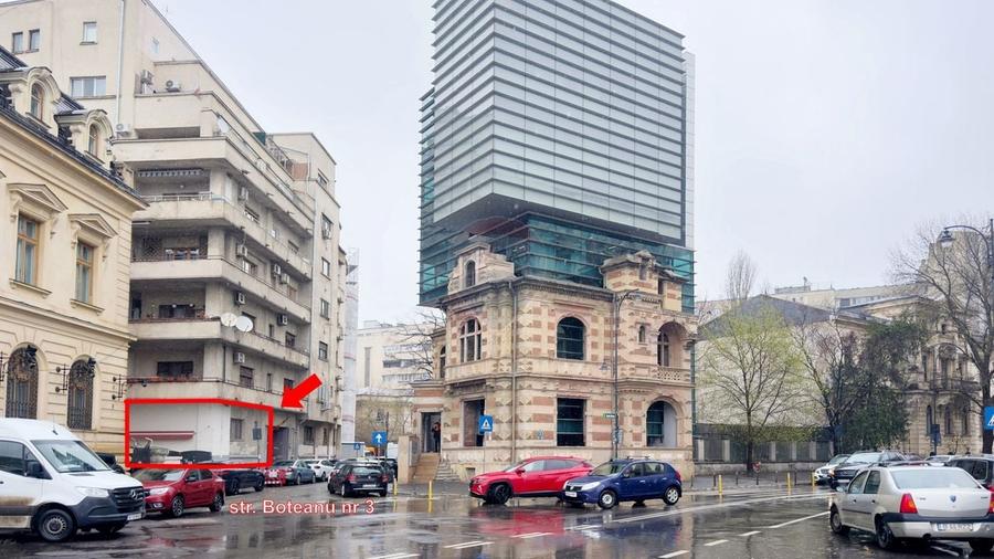 Apartament cu 3 camere semidecomandat în Universitate